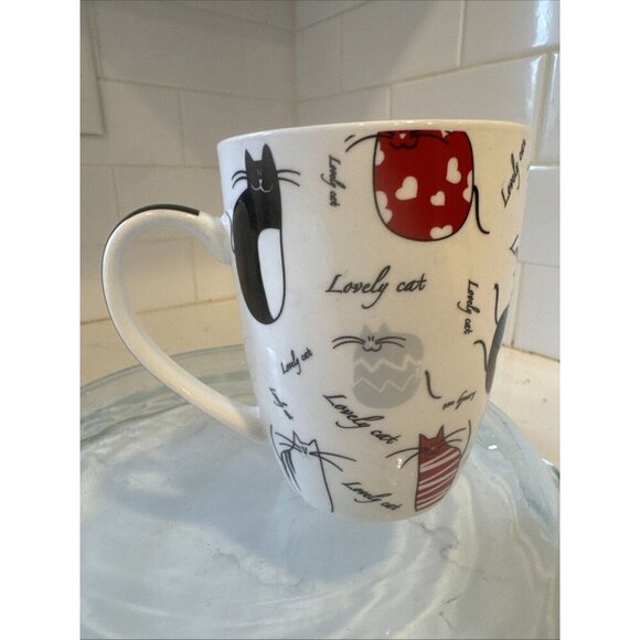 COLLECTIBLE 10 OZ MUG / "Lovely Cats" CATS PATTERN - Picture 5 of 12